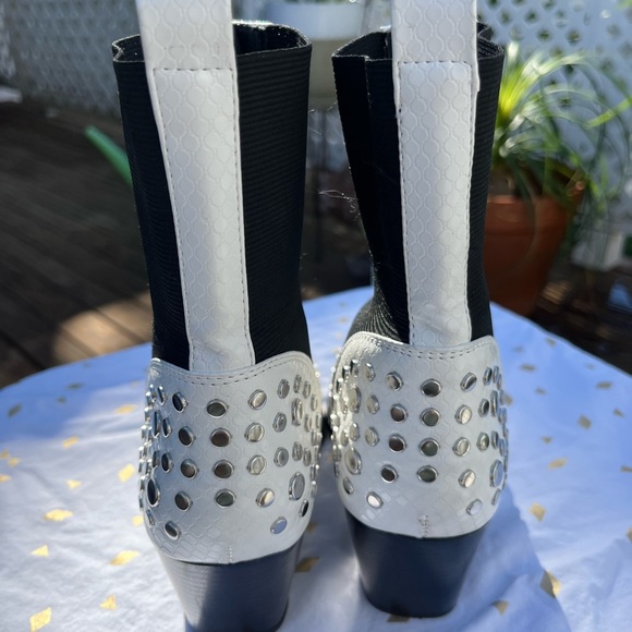 Studded black & white booties 7 - Picture 2 of 4